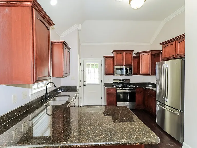 6832 Lagrange Grove Dr — Photo 7
