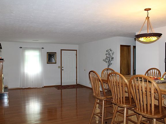 3rd image of 1666 Boone Dr