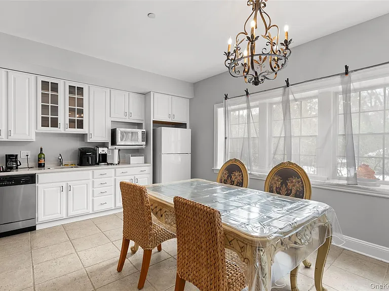 1 Augusta Ct — Photo 29