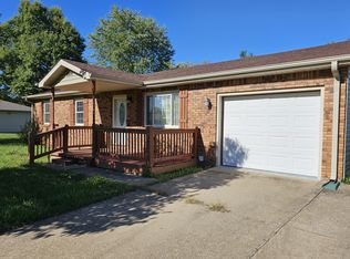 2879 Colonial Dr, Radcliff, KY 40160