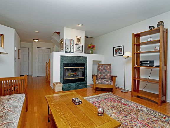 4th image of 63 Mystic Dr #63