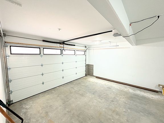 3rd image of 1301 Oren St