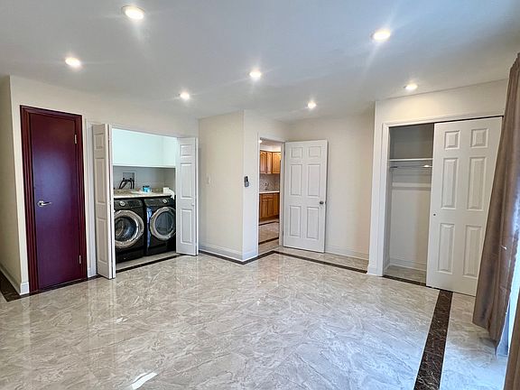 5th image of 96 Amsterdam Ave #1