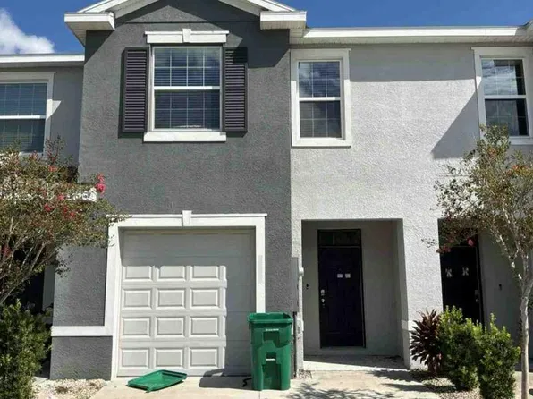 5364 Pinecone Ct, Wildwood, FL 34785