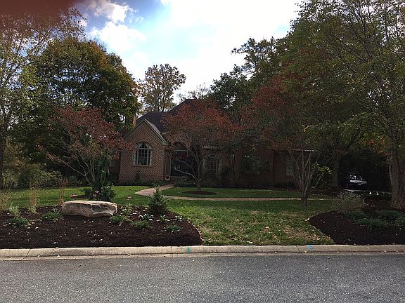 3rd image of 1409 Ladybank Ct