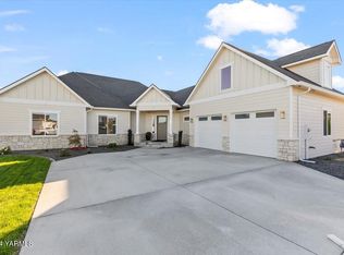 7306 Vista Ridge Ave, Yakima, WA 98903