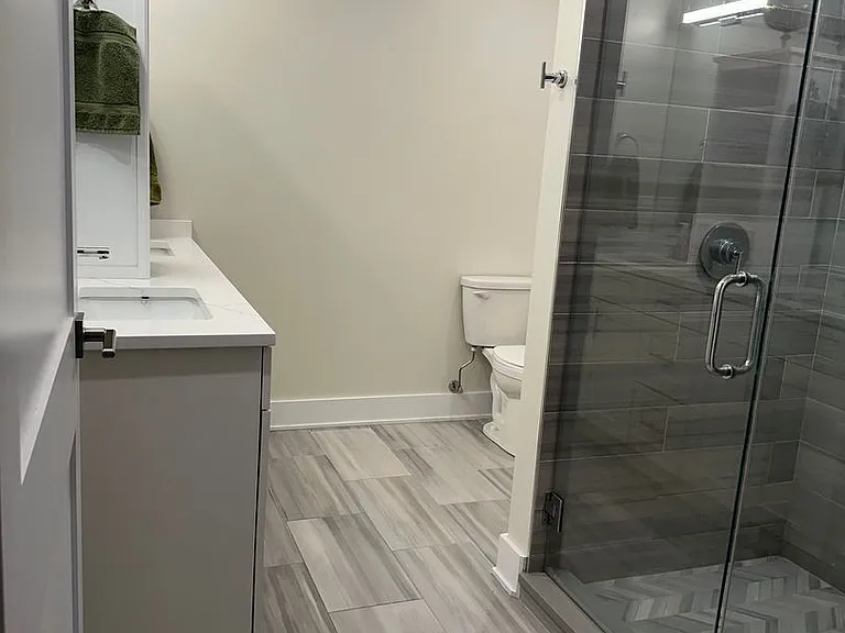 4405 N Artesian Ave #205 — Photo 29