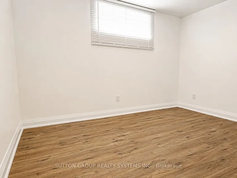 616 Rogers Rd — Photo 5