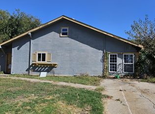 2512 Morningside Ct, Lawrence, KS 66047
