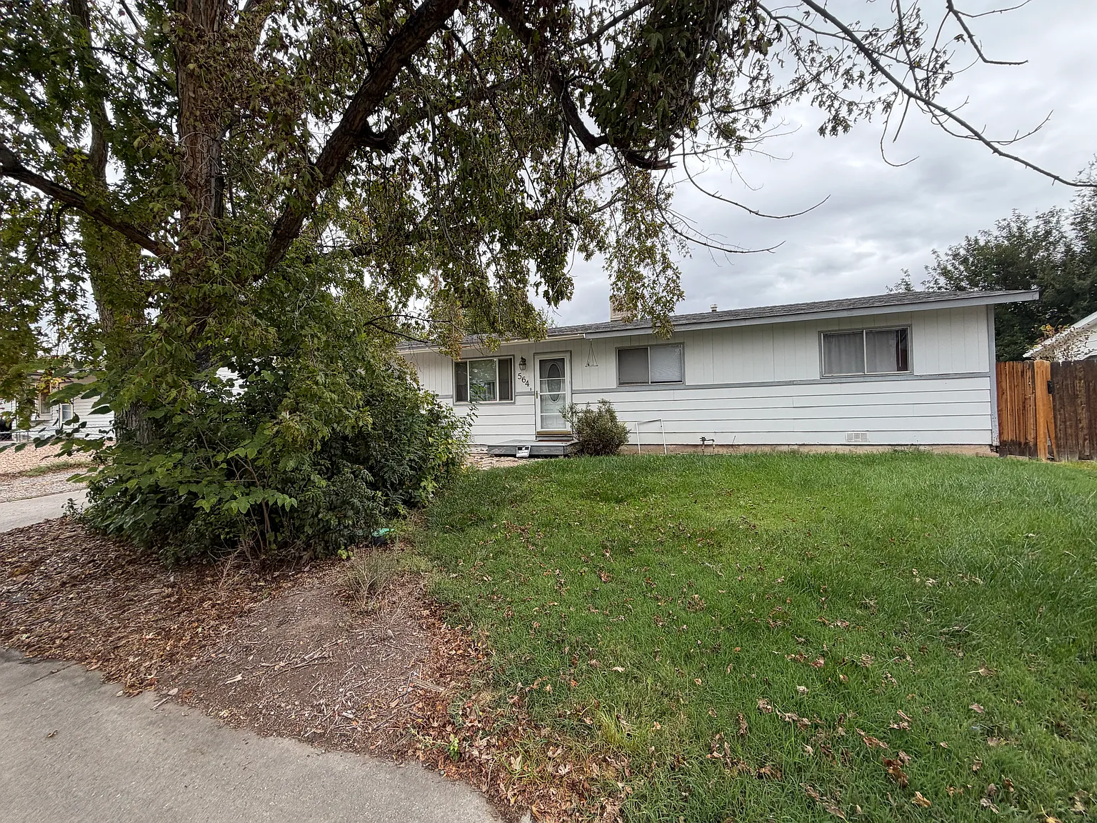 3 bed, 1.5 bath, 1118 sqft, $1,995 — Photo 1