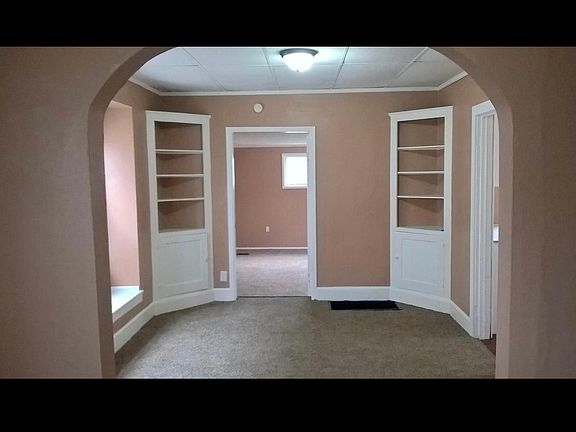 2nd image of 7610 Halle Ave