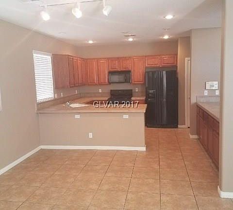 3rd image of 10700 Cliff Mountain Ave