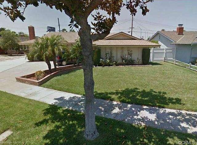 2nd image of 1286 N Sacramento St