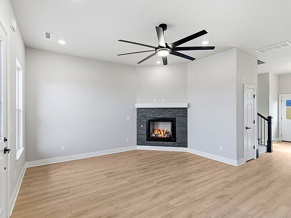 3rd image of 1602 S 23rd Pl