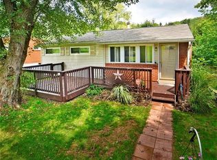 283 Fiesta Dr, Pittsburgh, PA 15239