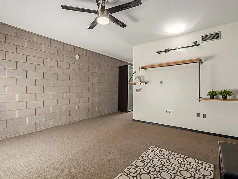 727 E Portland St #3 — Photo 6