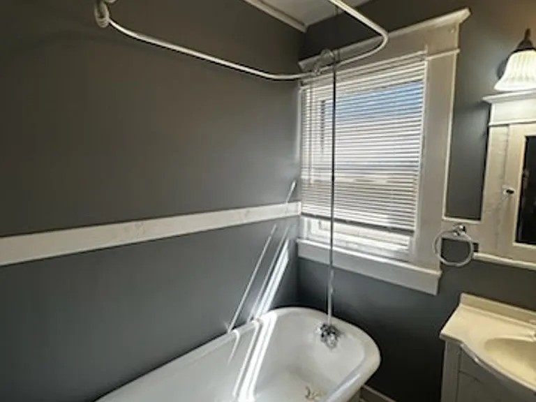 1708 W Gaulbert Ave — Photo 9