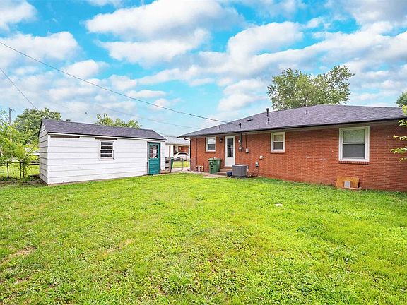 4th image of 3106 Daviess St