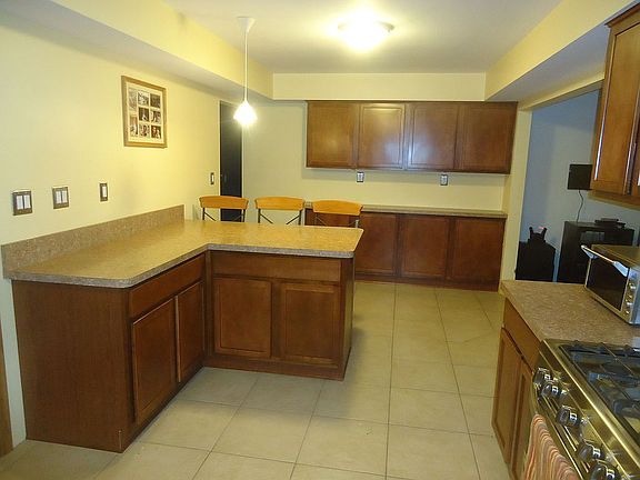 Breakfast bar