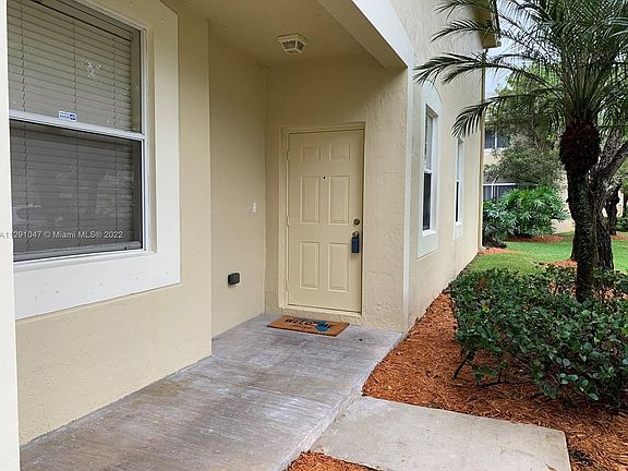2nd image of 2165 Pasa Verde Ln #2165
