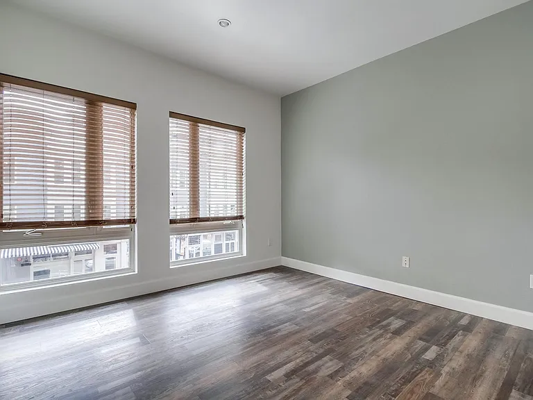450 J St #3131 — Photo 24