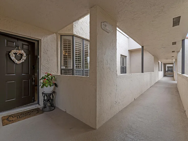7460 La Paz Blvd #309 — Photo 4