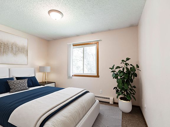 Bismarck, ND Hannifin Apartments | Bedroom