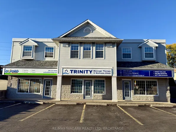 6837 Thorold Stone Rd #202, Niagara Falls, ON L2J 1B2