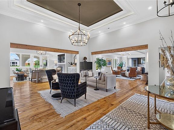 5th image of 1040 Bobolink Dr