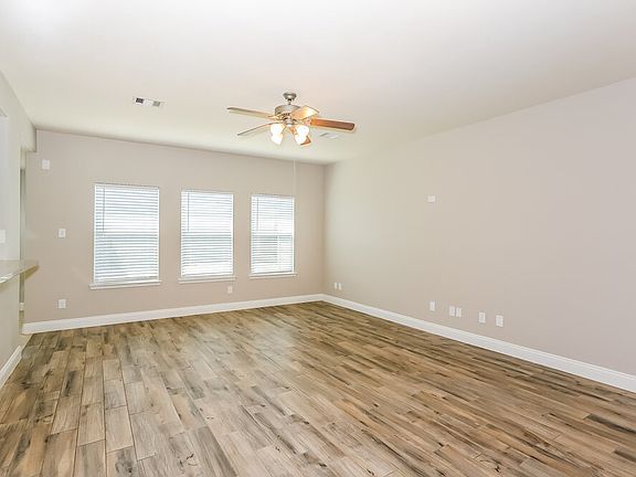 5th image of 10410 Devinwood Dr