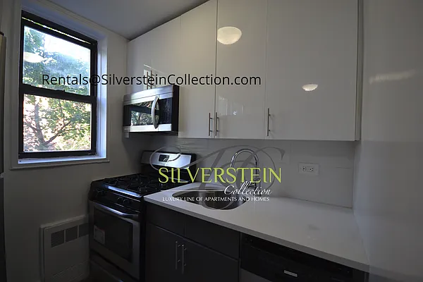 Rented by Silverstein Collection LLC  | media 13