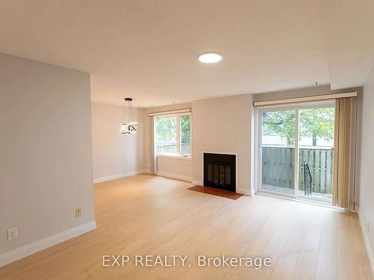 710 Coronation Ave #7 — Photo 7