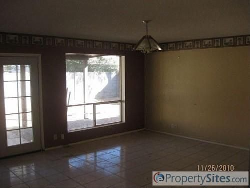 4th image of 418 E Rockwood Dr