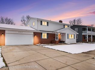 602 E Oak St, Saint Johns, MI 48879