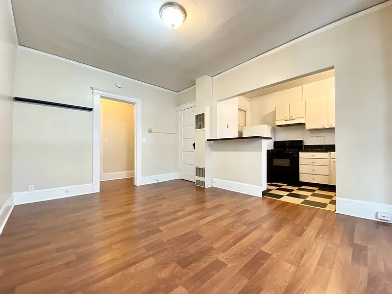 1511 Boylston Ave — Photo 22