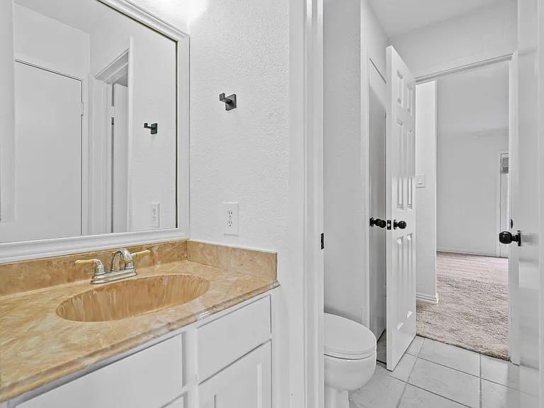 6111 Beverly Hill St #39 — Photo 30