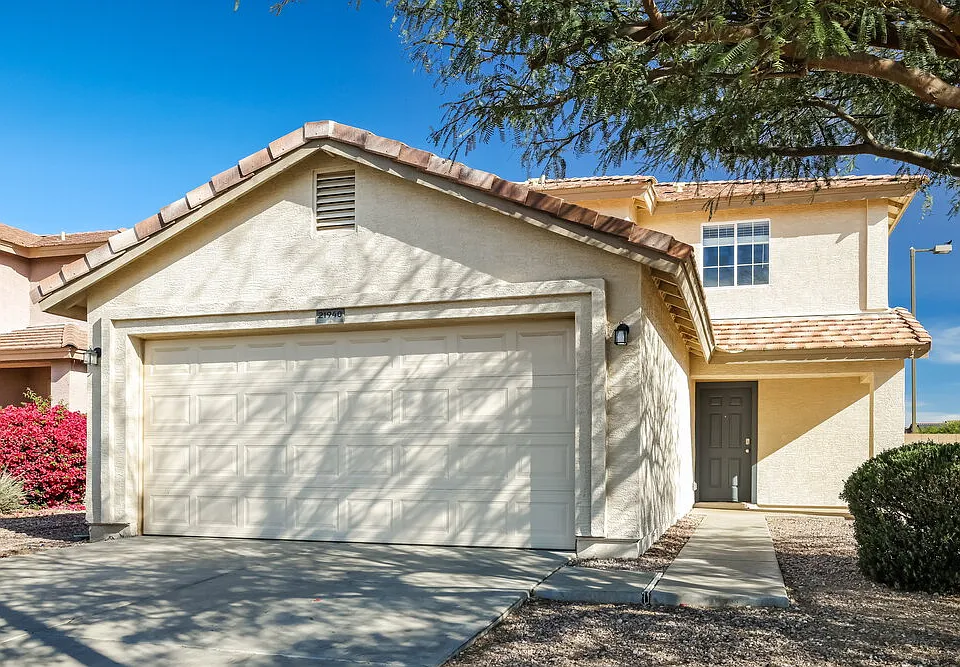21940 W Casey Ln