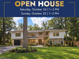 8615 Acorn Cir, Vienna, VA 22180