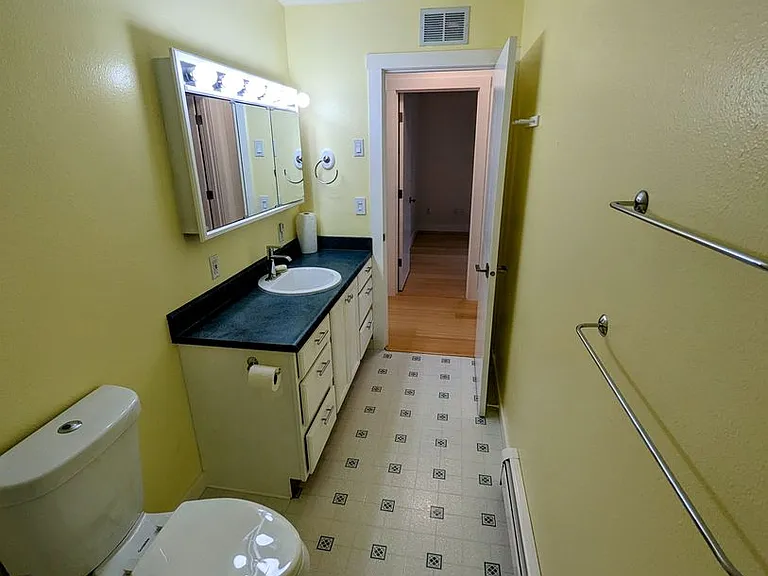 2981 Foster Ave — Photo 11