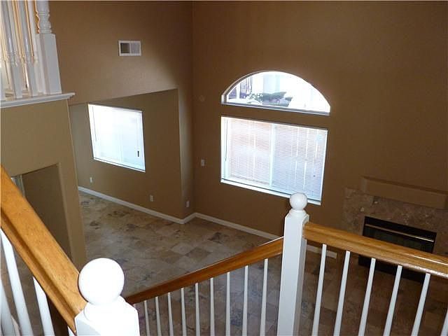 2nd image of 345 Moss St Unit 3