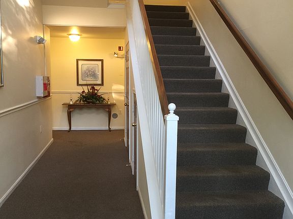 2nd image of 1303 Sheridan Pl