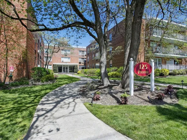 125 Main Street #3N, Port Washington, NY 11050