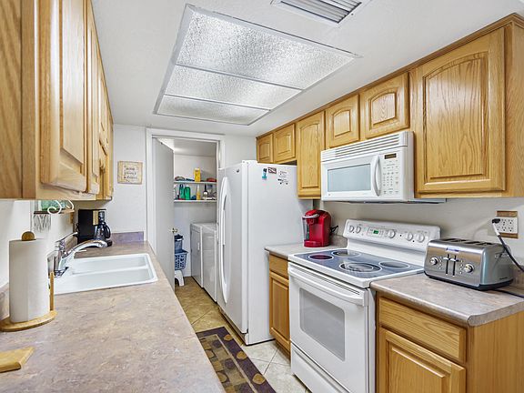 4th image of 11044 N 28th Dr Unit 338
