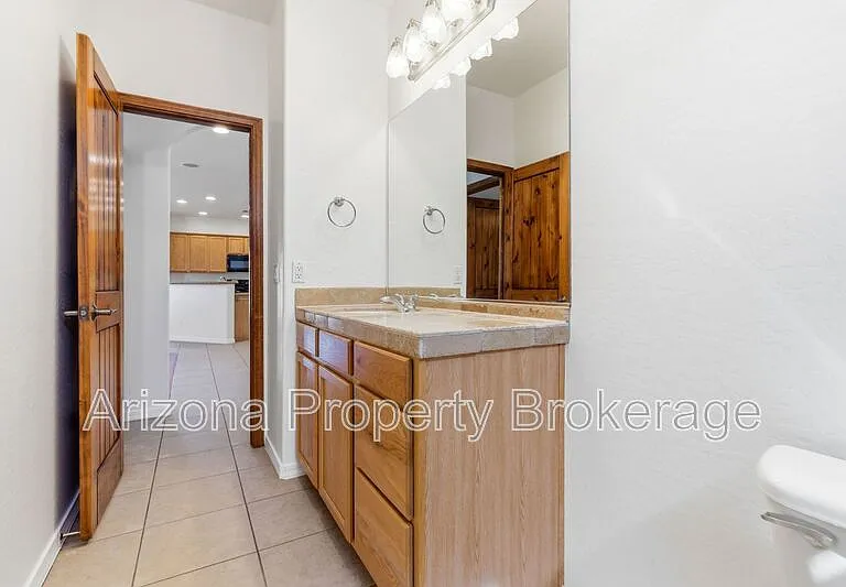 1933 W Tanya Trl — Photo 18
