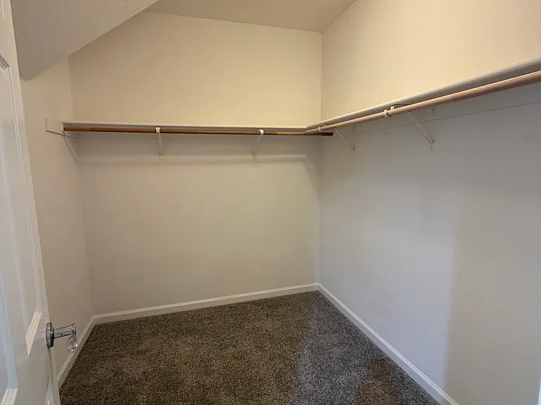1131 Park Ln — Photo 22