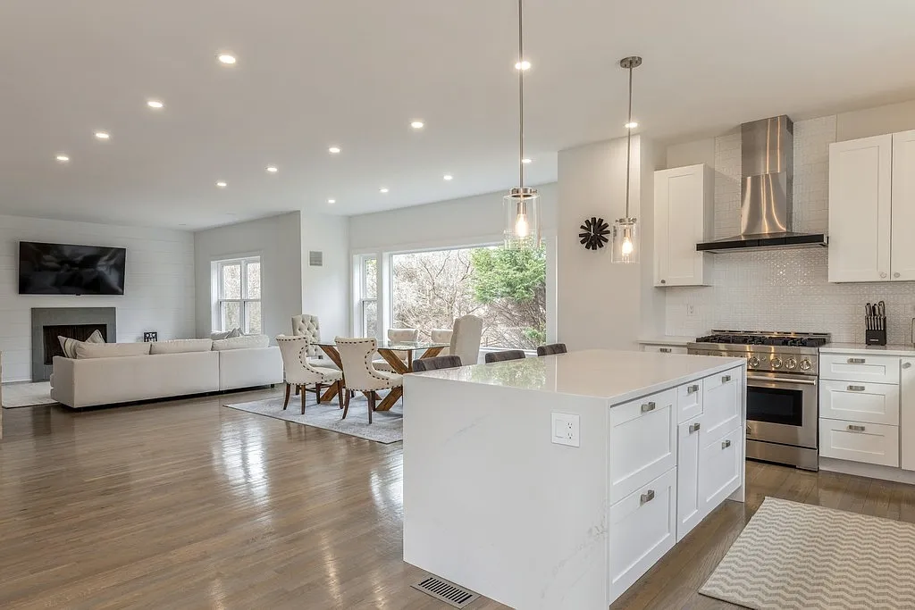 NEW Southampton Contemporary — Photo 1