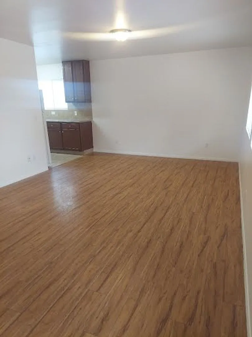 717 S. Manhattan Pl., — Photo 2