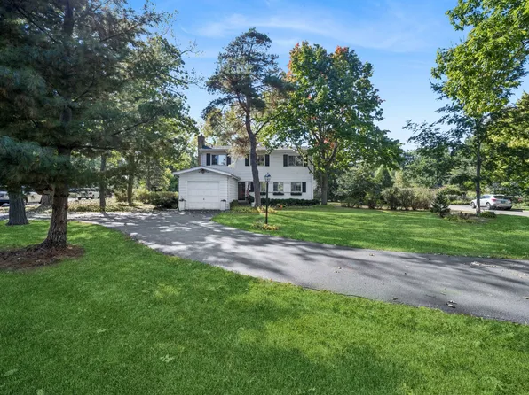 3373 Brook Rd, Highland Park, IL 60035