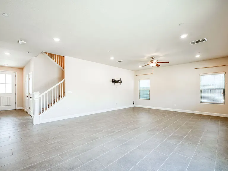 4129 Alamos Ave — Photo 9