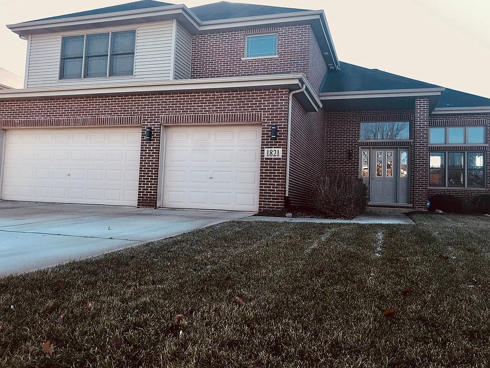 2nd image of 1821 Witham Ln